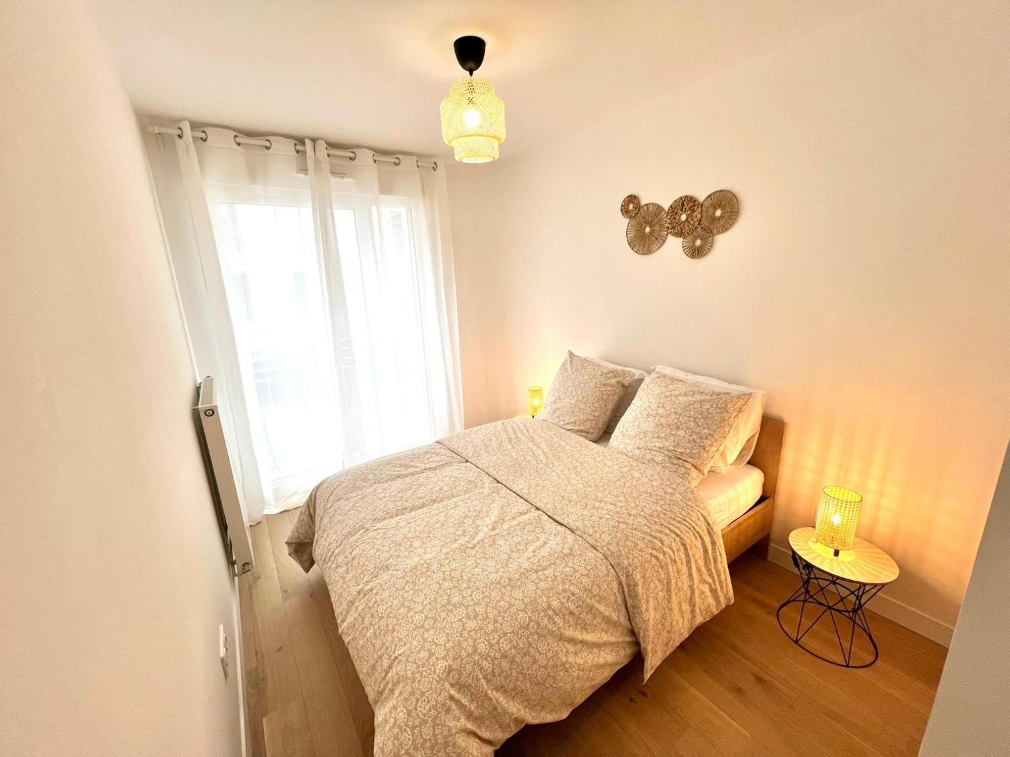 Appartement Neuf Et Spacieux Клиши Экстерьер фото