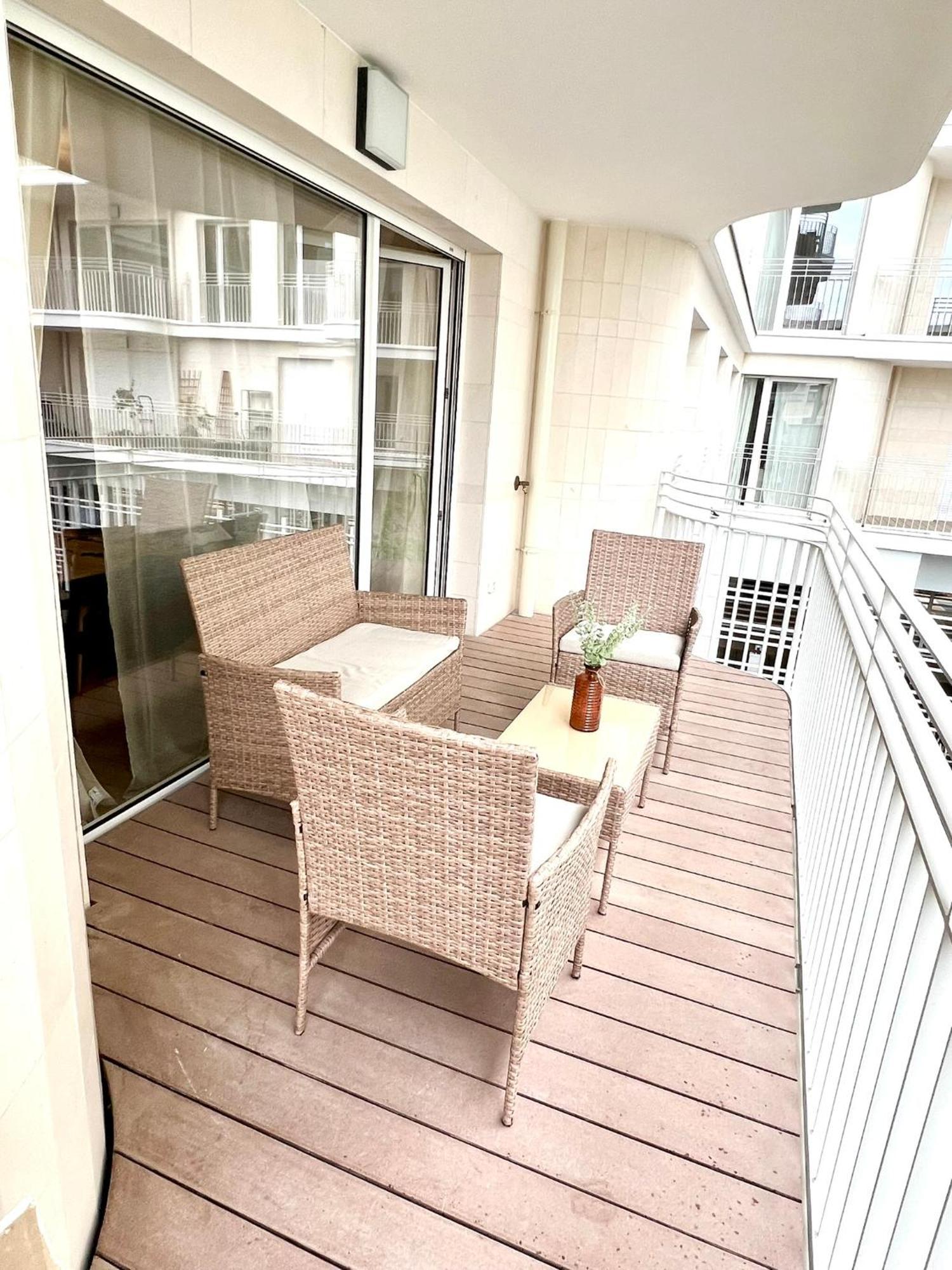 Appartement Neuf Et Spacieux Клиши Экстерьер фото