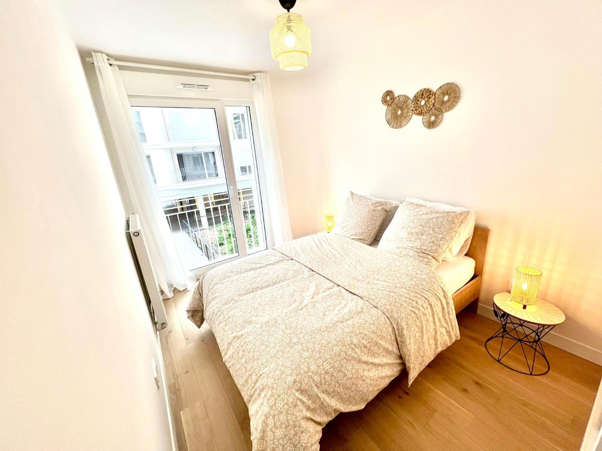 Appartement Neuf Et Spacieux Клиши Экстерьер фото