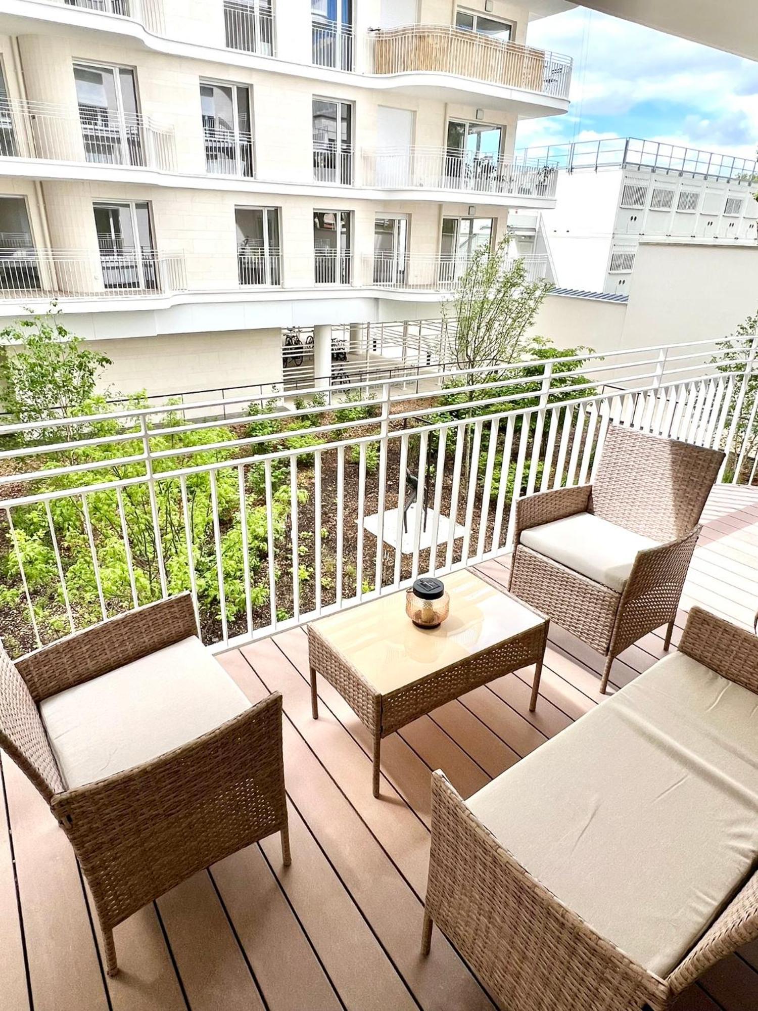 Appartement Neuf Et Spacieux Клиши Экстерьер фото